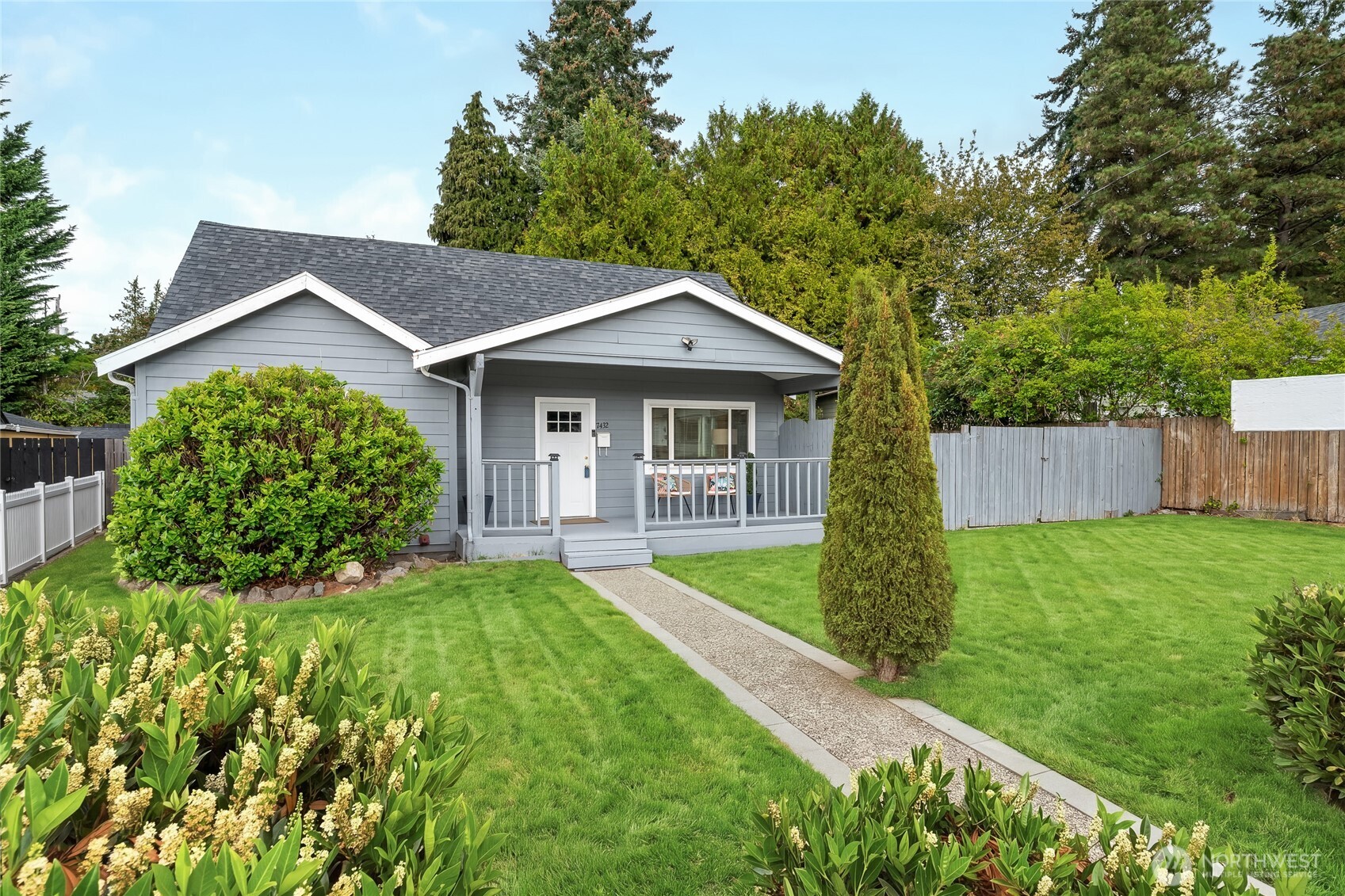 7432 S 118th Place