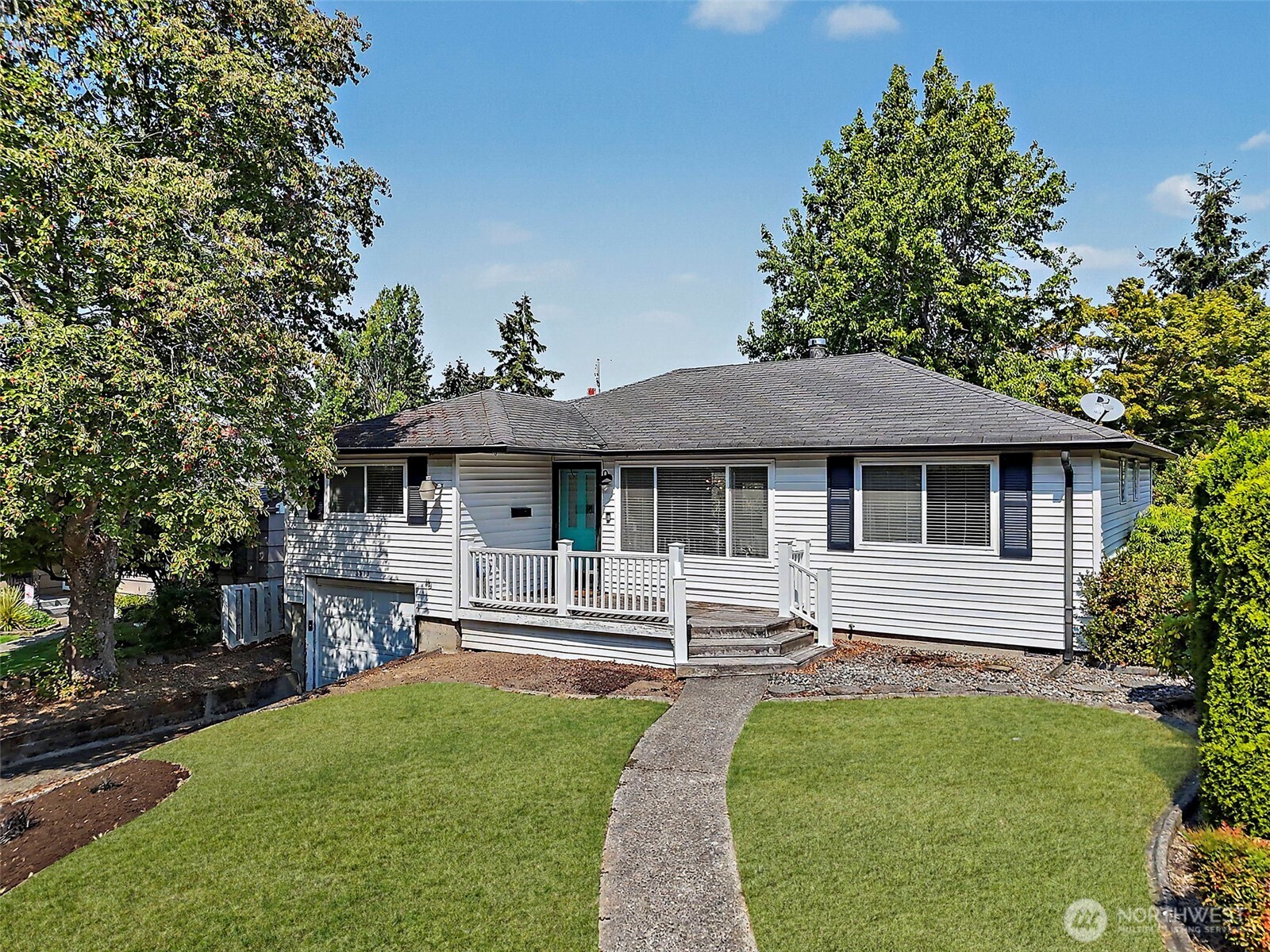 5313 N 43rd Street