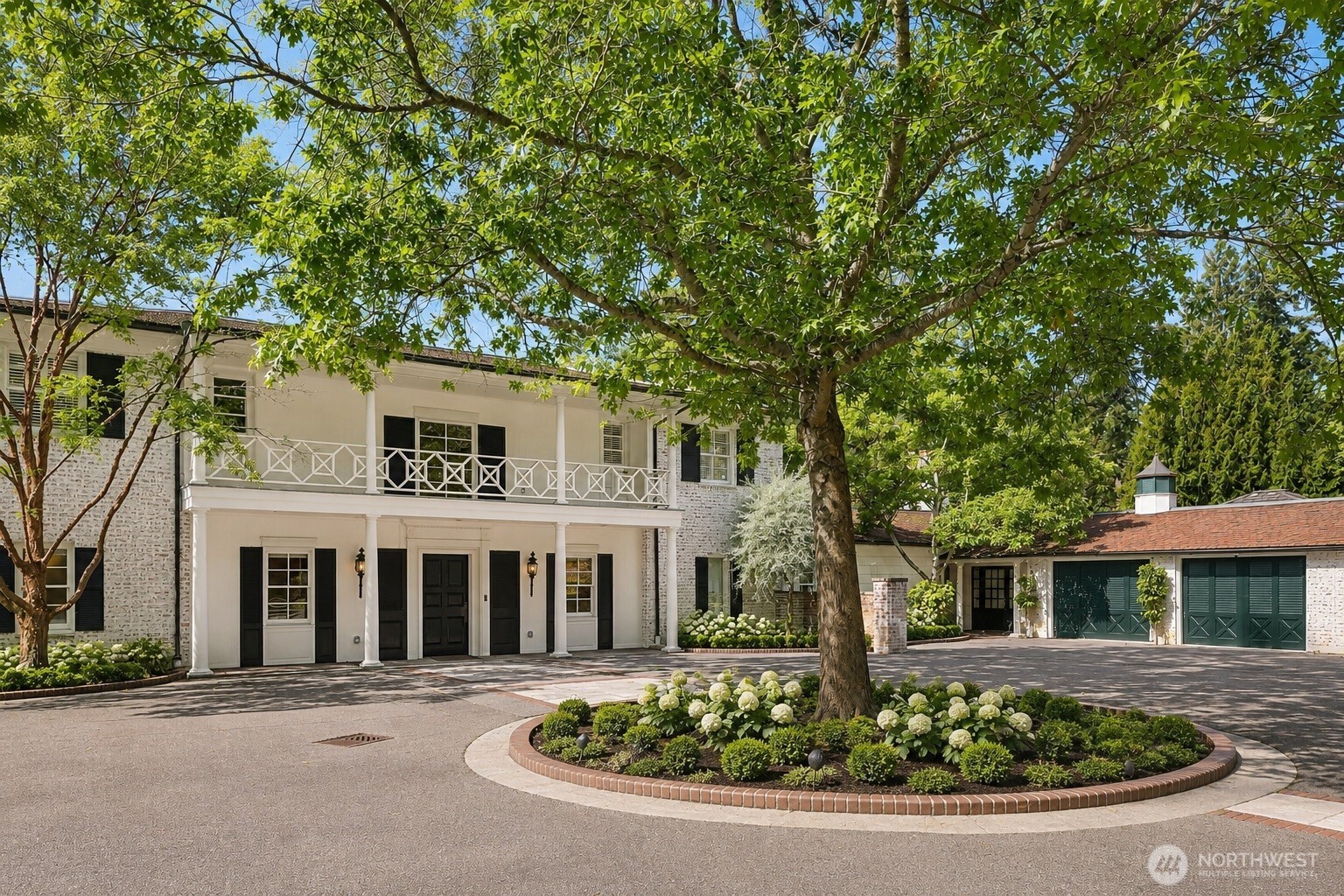 72 Olympic Drive NW