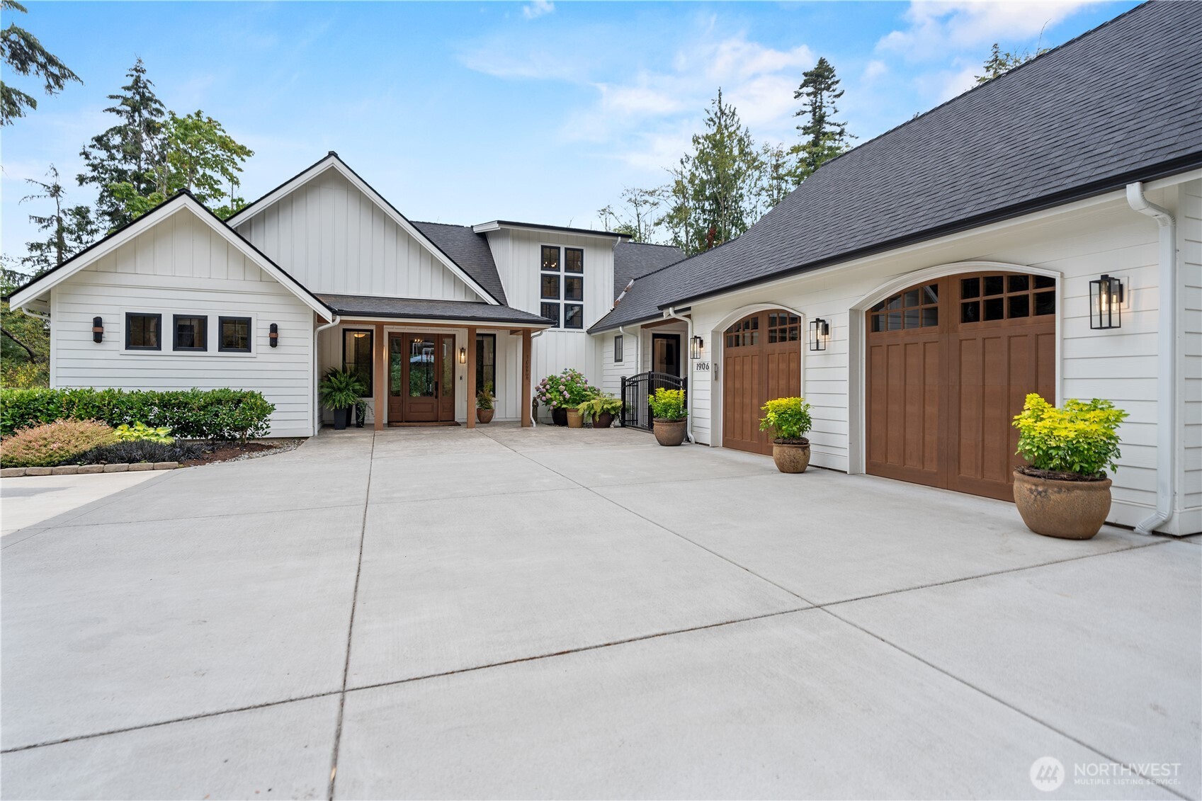 1906 Journeys End Lane
