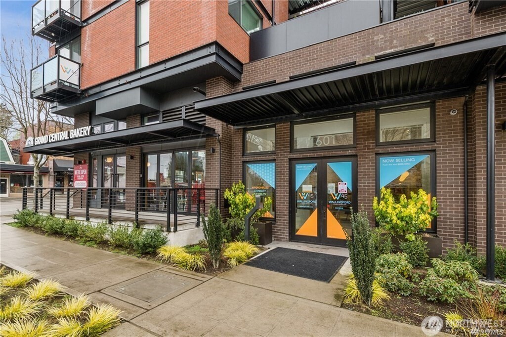 1601 N 45th Street #307