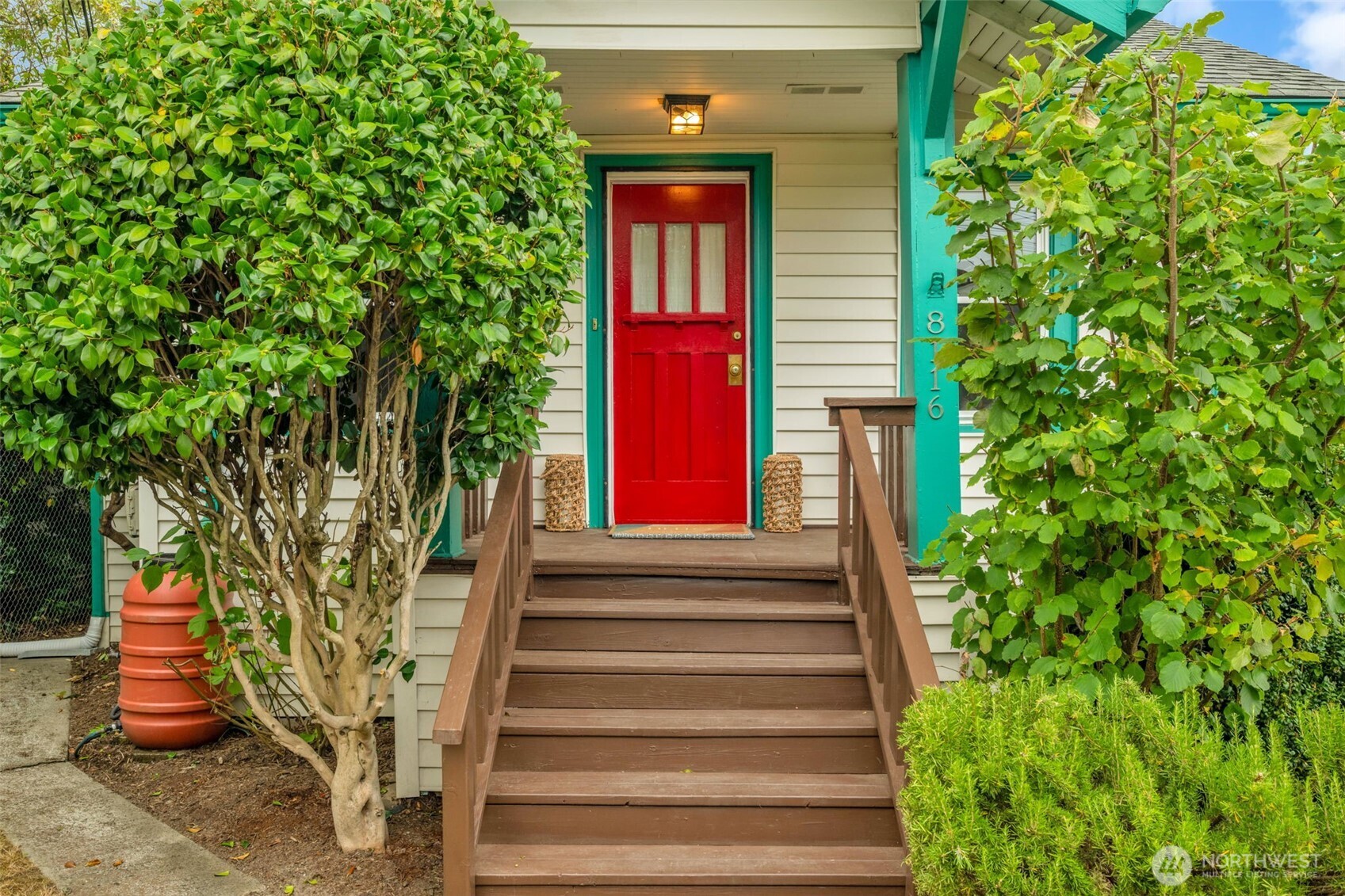 8116 48th Avenue S, Seattle, WA 98118, photo 3 of 3