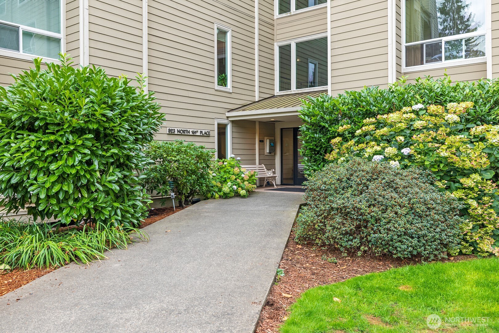 823 N 161st Place #302