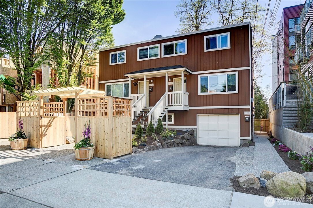 2357 NW 65th