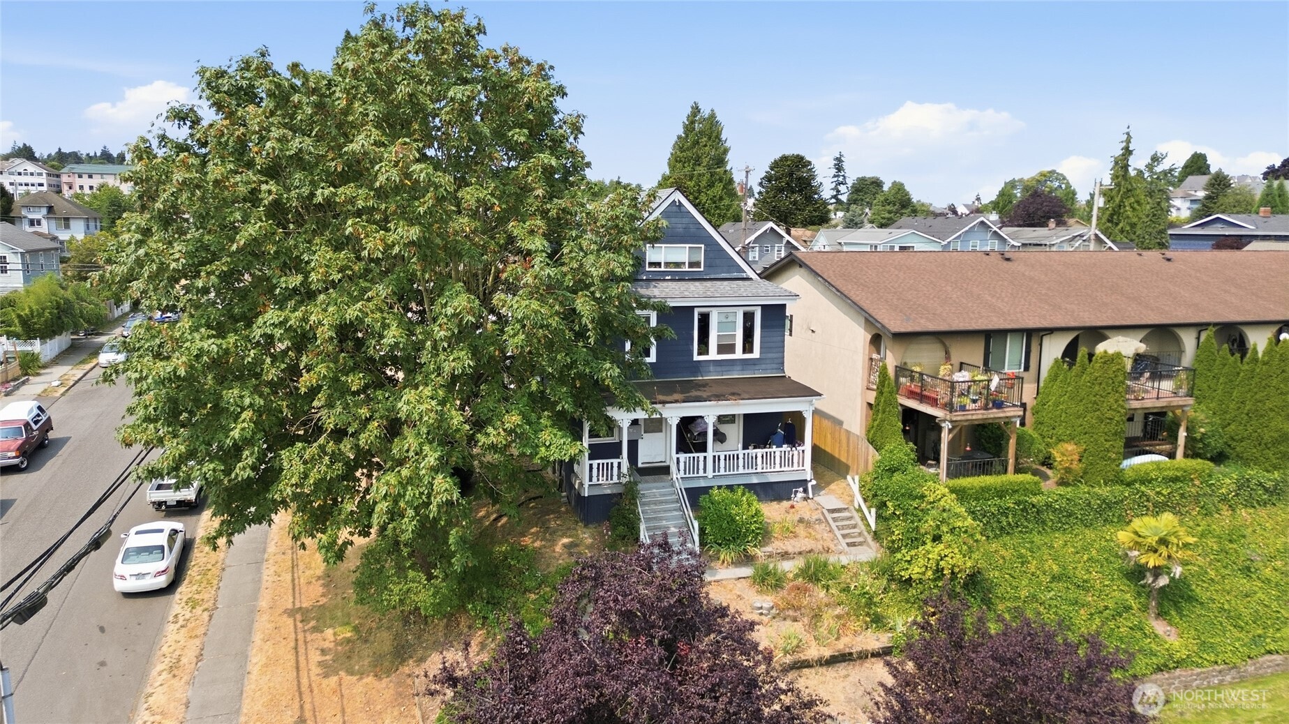 3432 Lombard Avenue