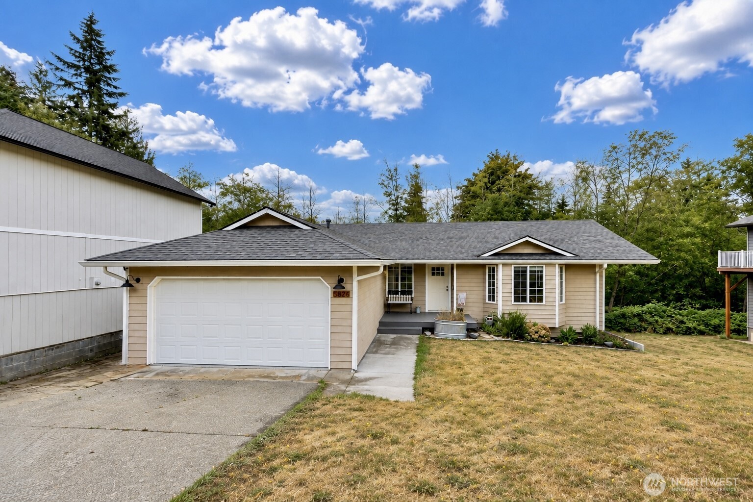 5326 75th Avenue NE