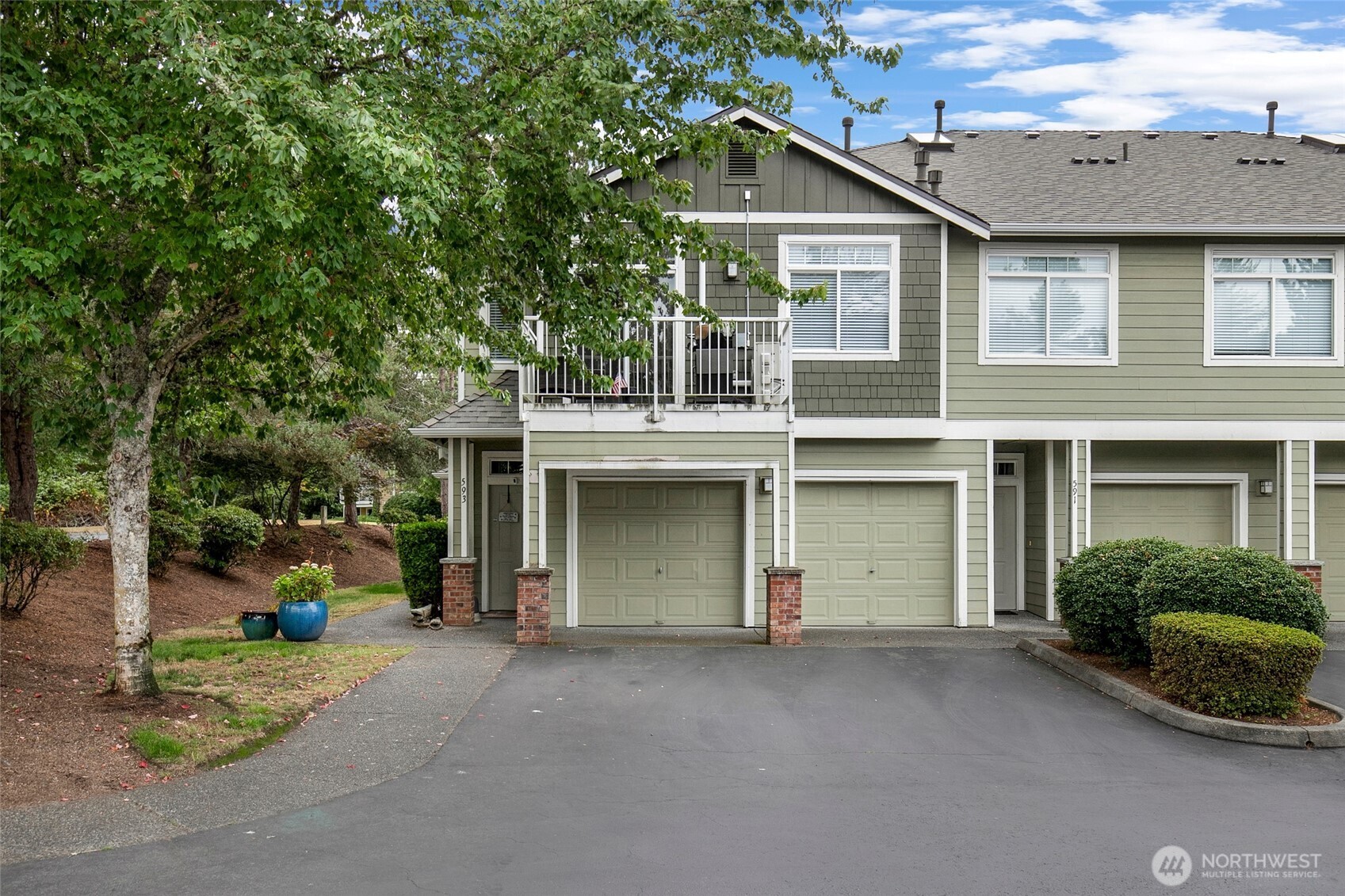 595 241st Lane SE
