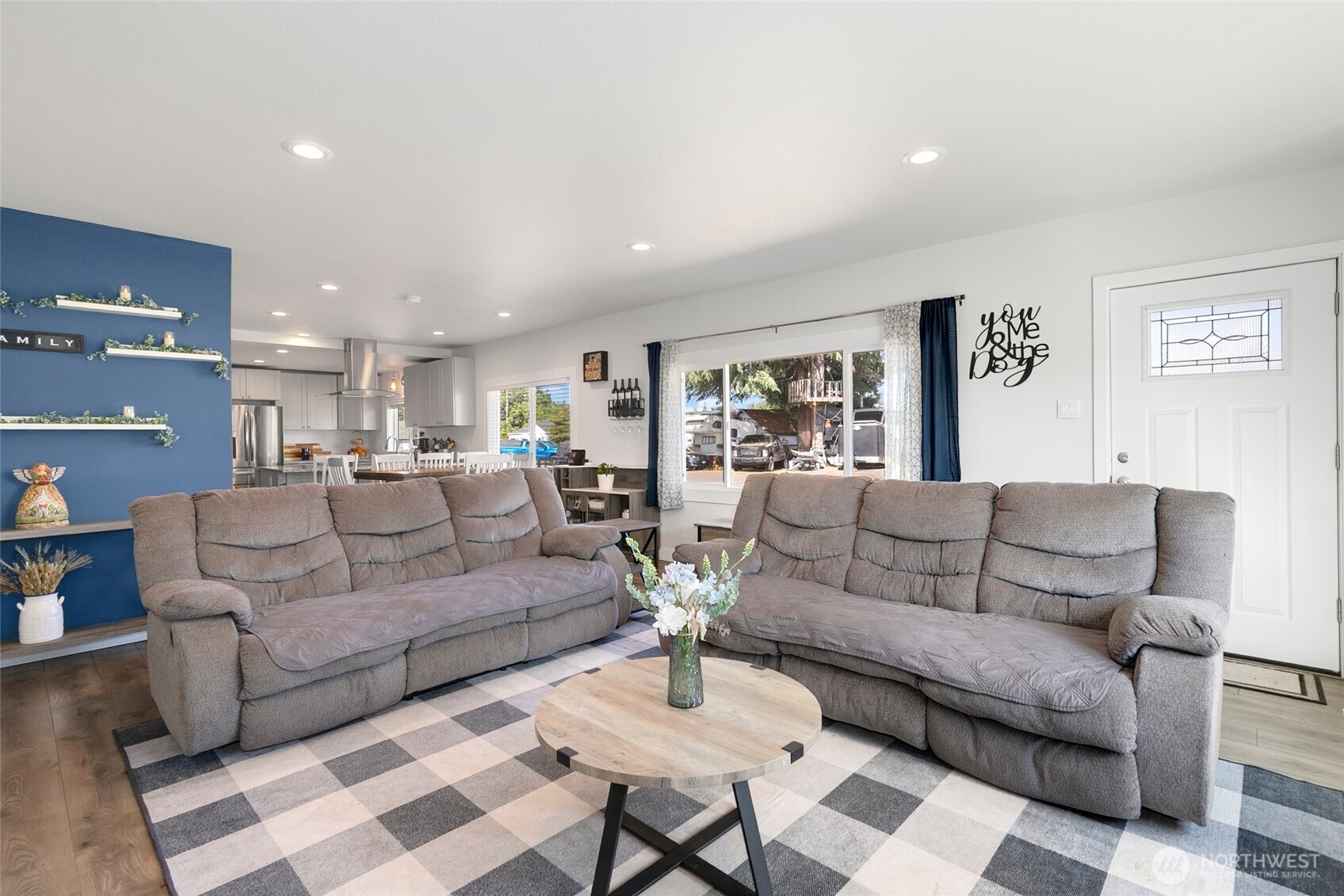 391 Dundass Avenue