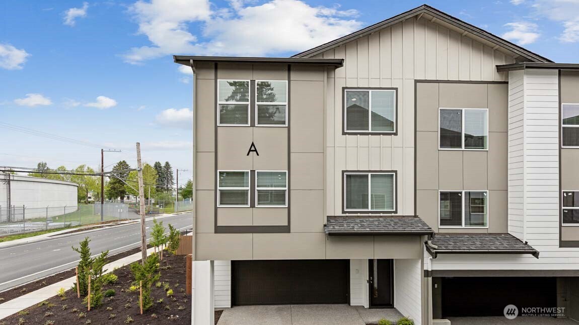 15215 35th Ave W #D1