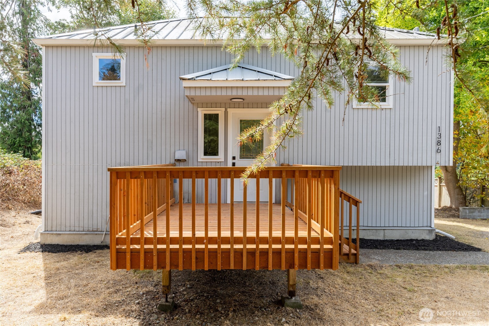 1386 Admirals Drive