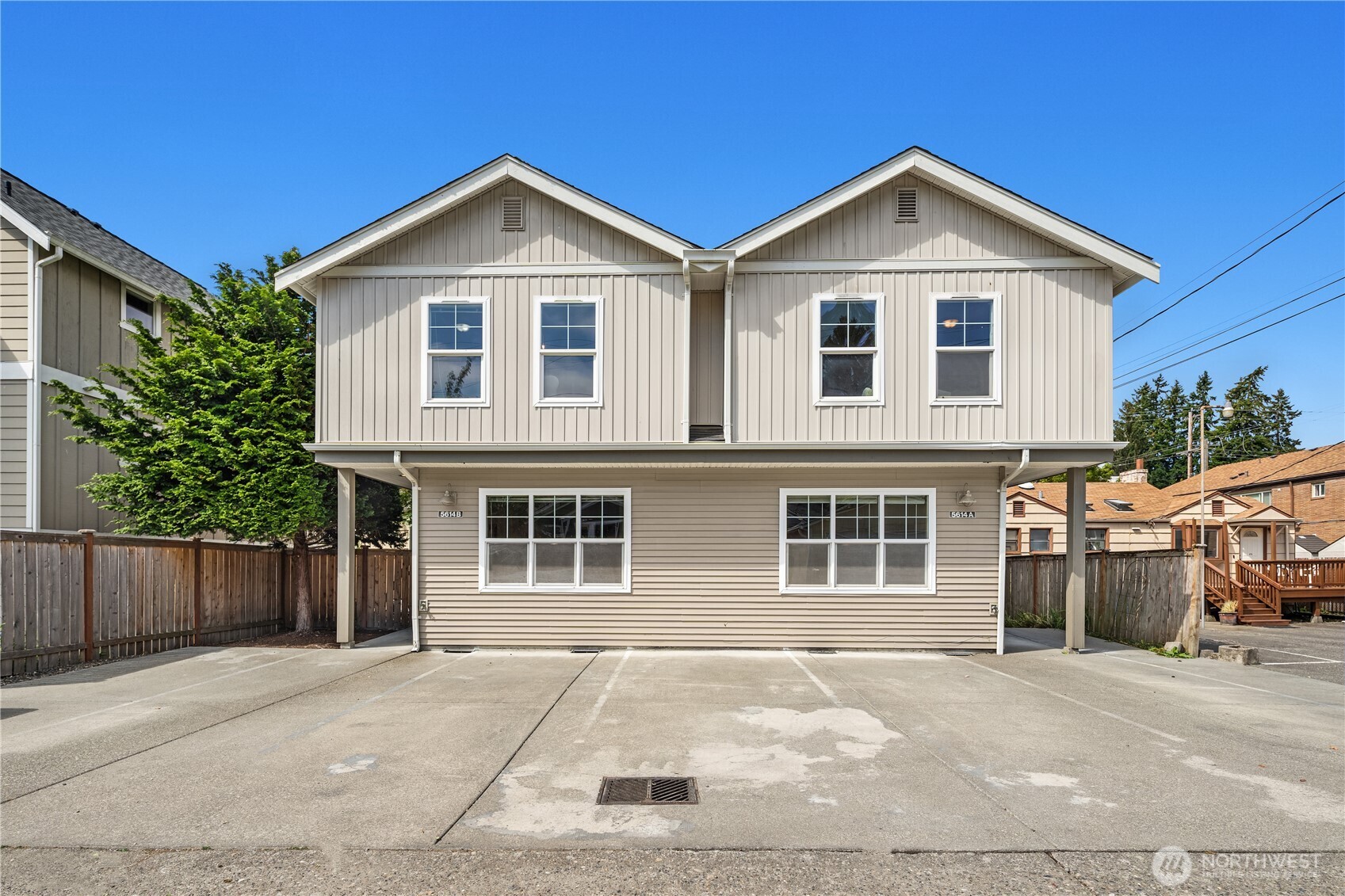 5614 Fauntleroy Way SW