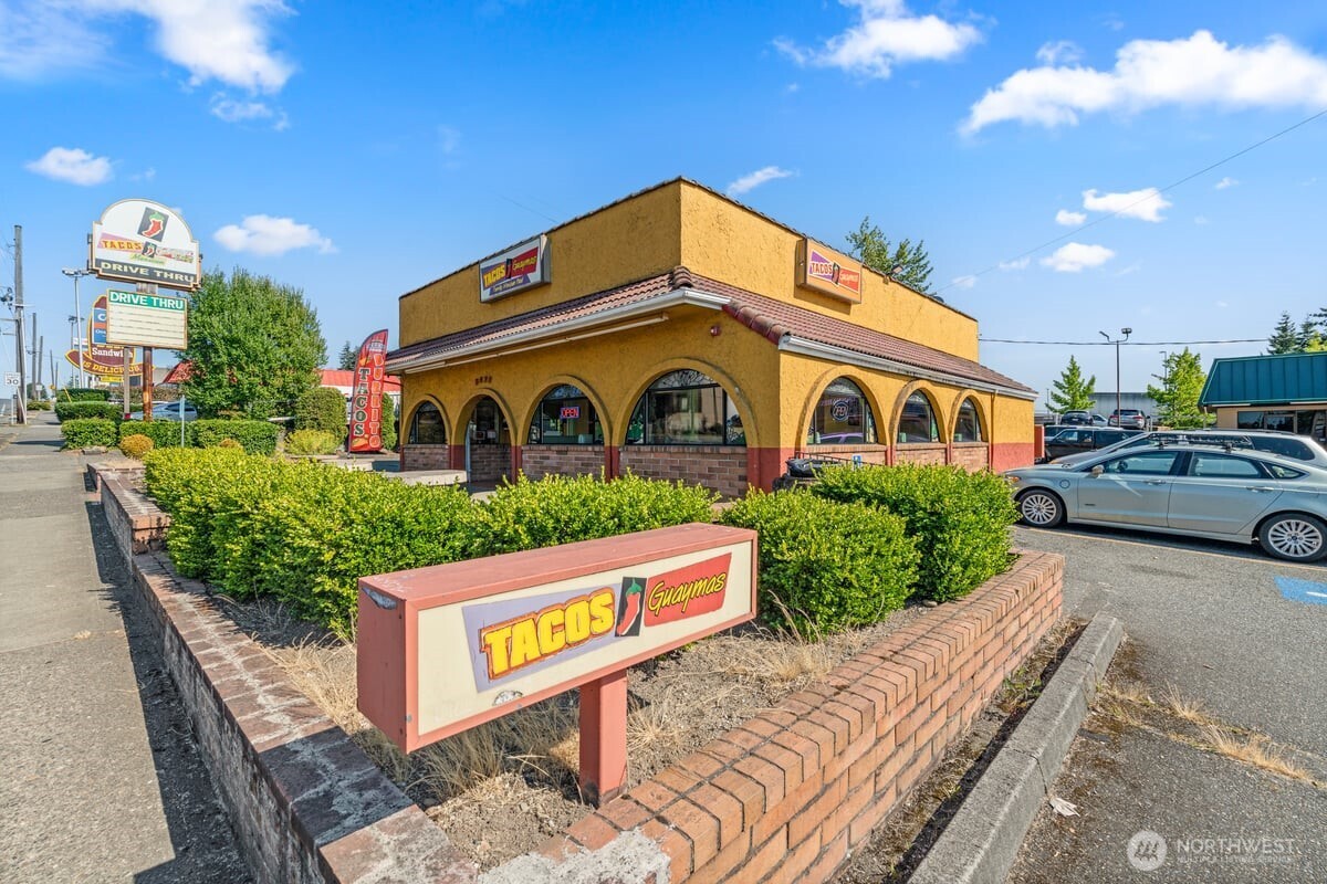 2630 S 38th Street