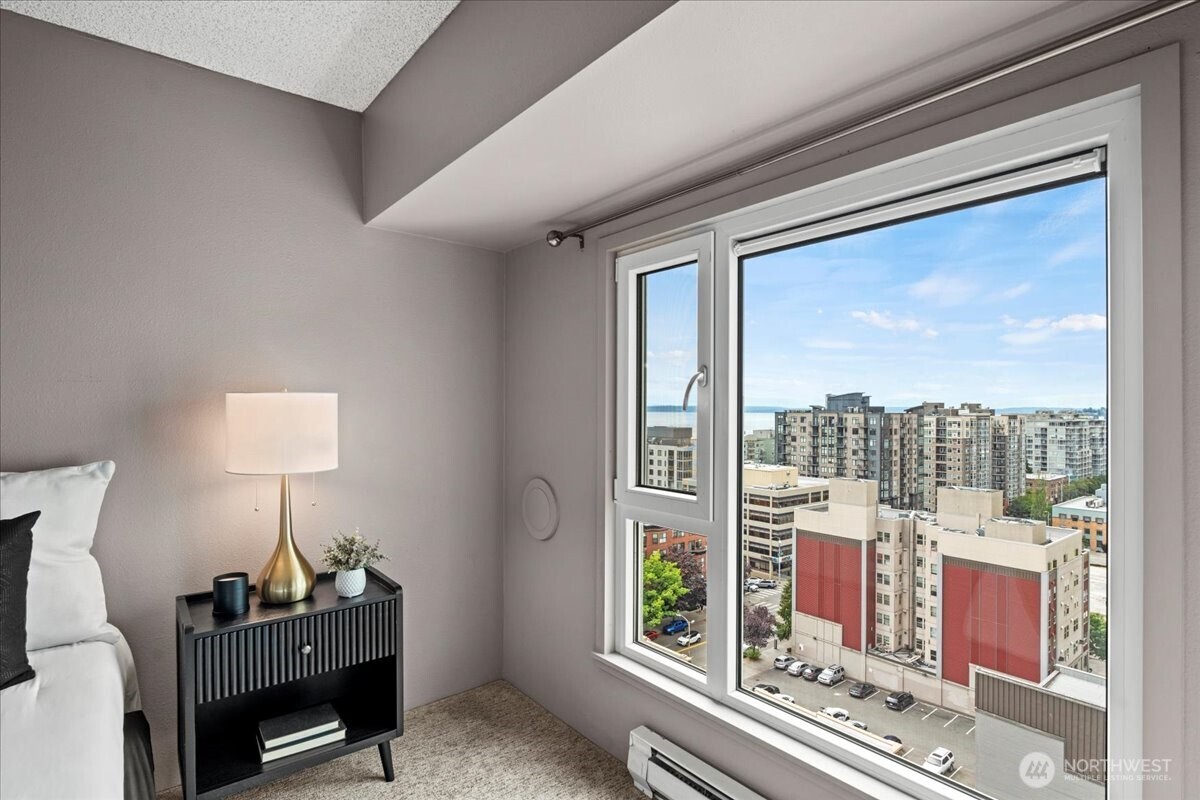 121 Vine Street #1404