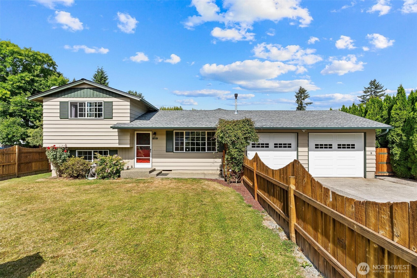 910 Dunlop Street