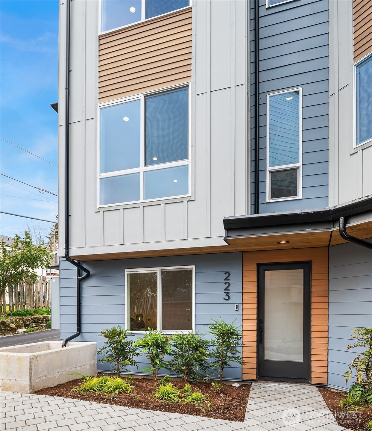 215 NE 75th Street