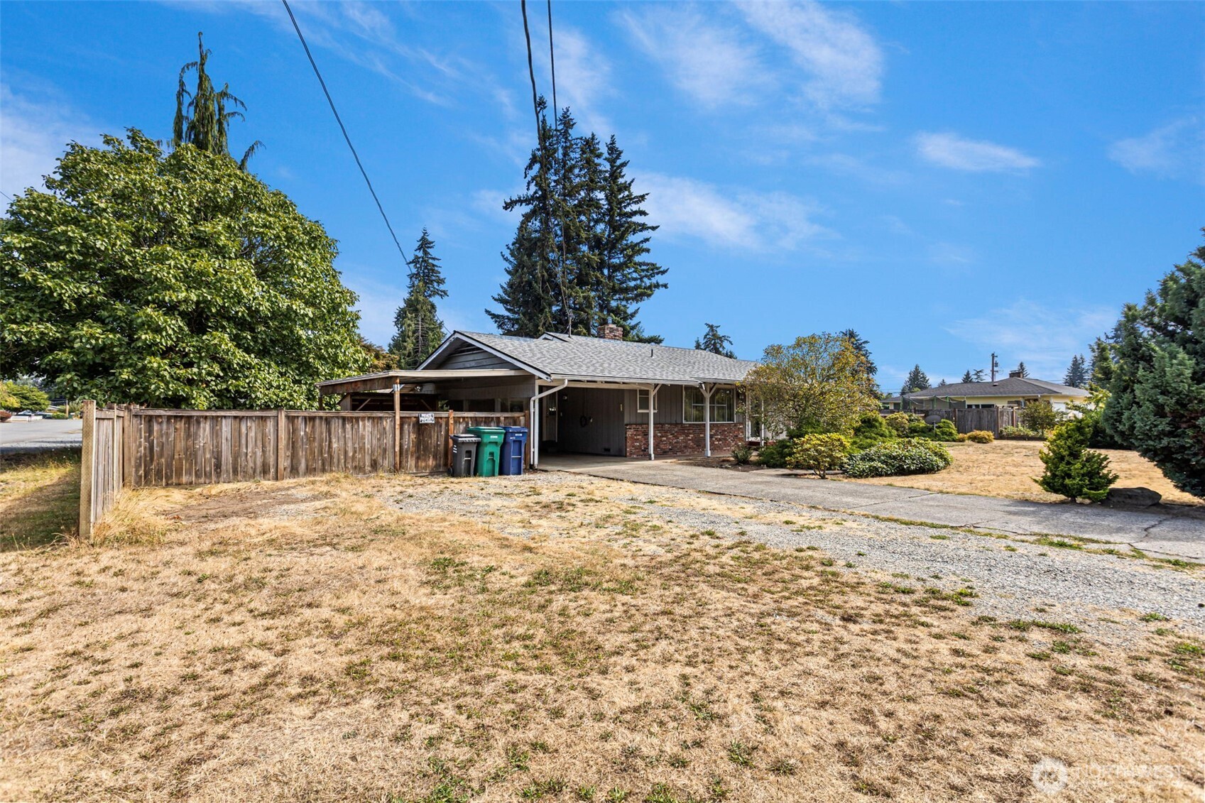 8821 52nd Drive NE