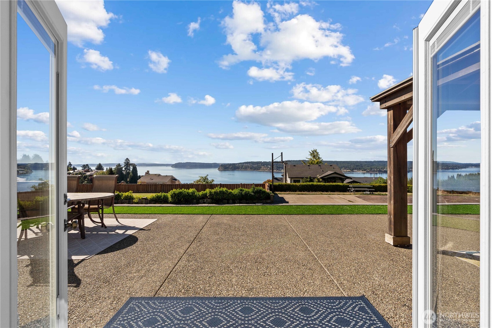 3616 Tahoma Place W