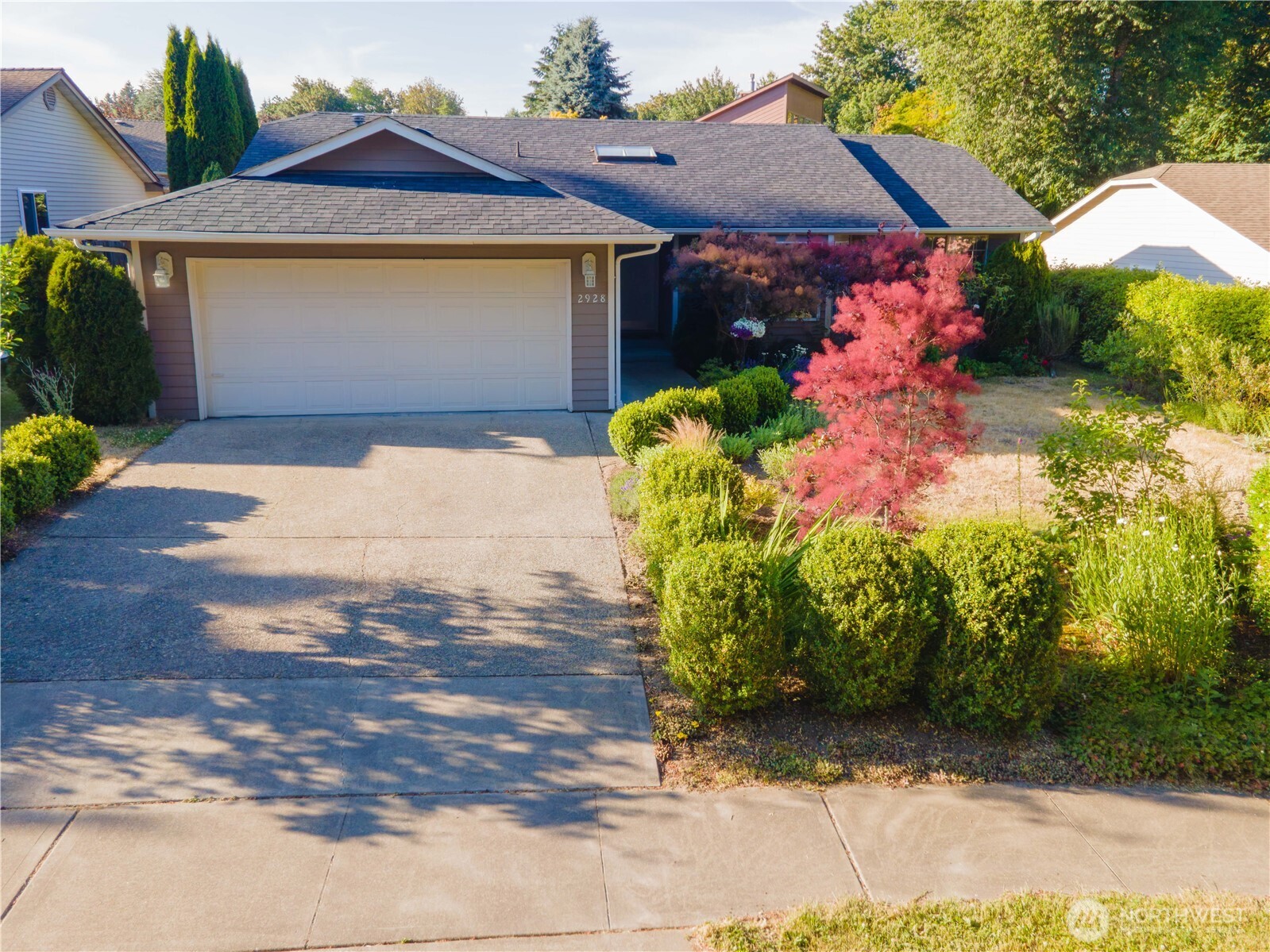 2928 Briar Lea Loop SE