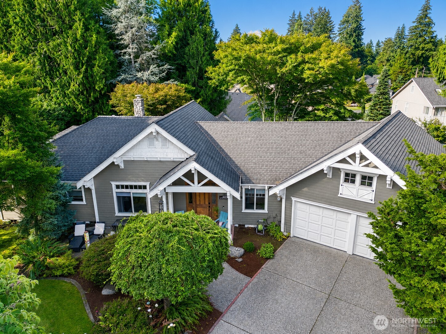 2217 Nut Tree Loop SE