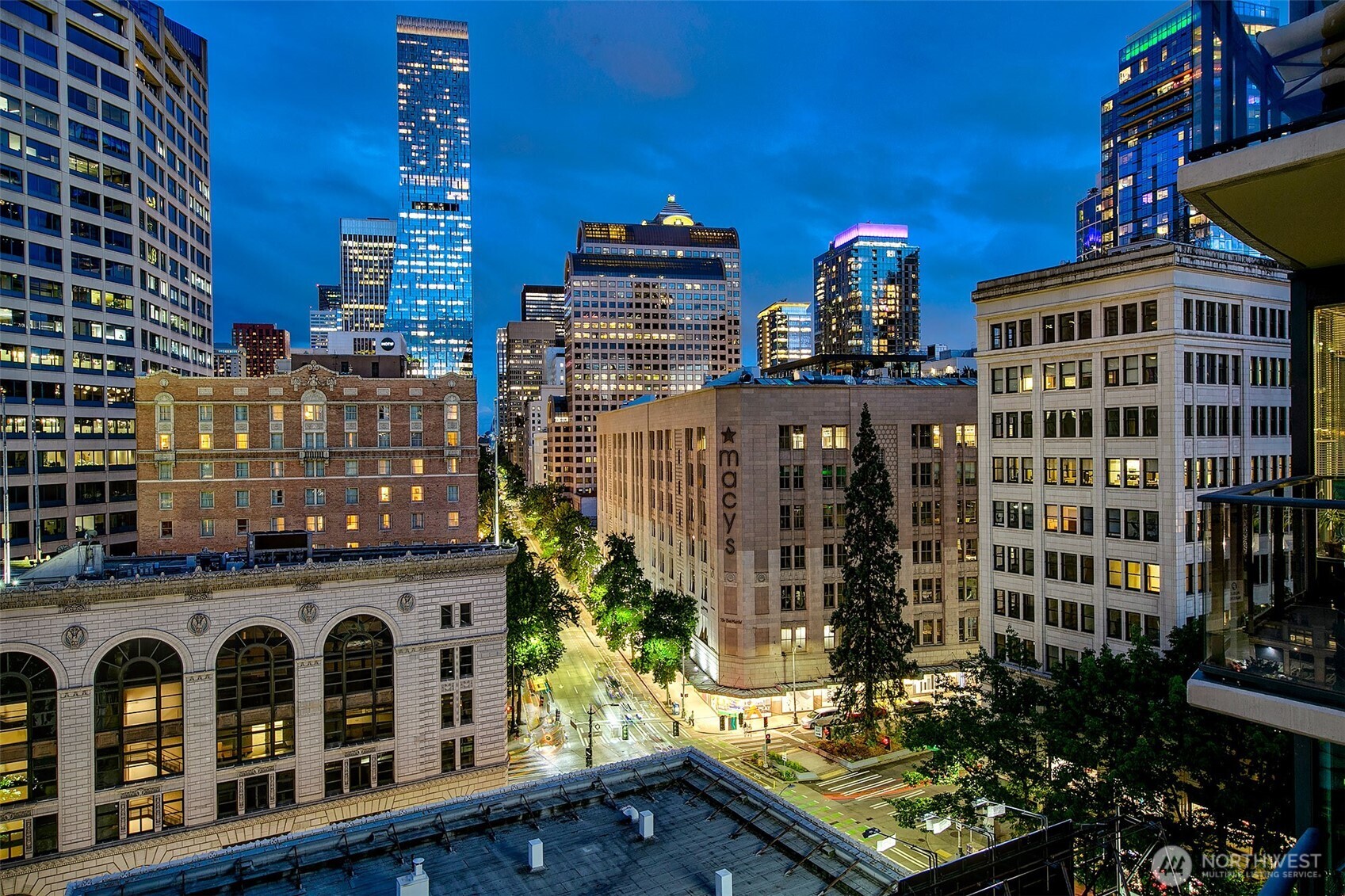 1920 4th Avenue #908, Seattle, WA 98101, listed at         Escala