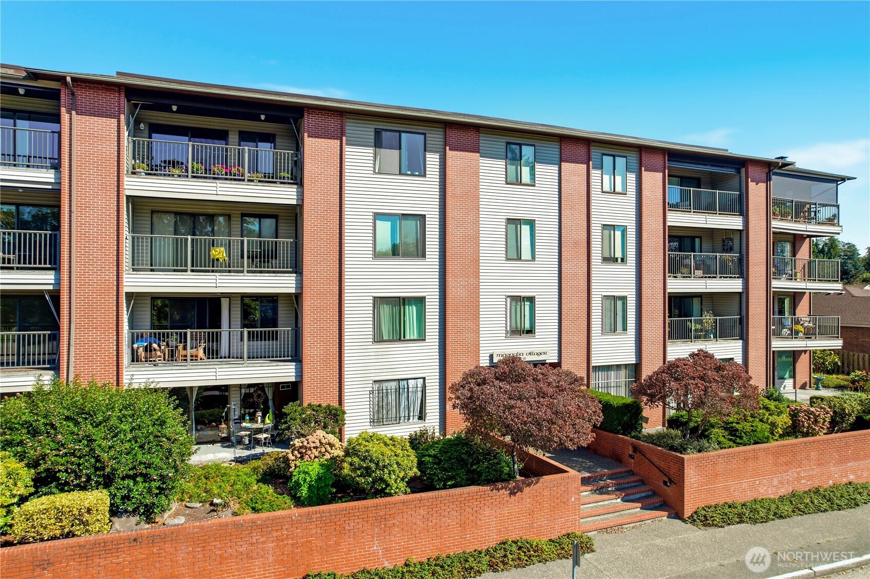 2858 32nd Avenue W #202, Seattle, WA 98199, photo 2 of 2