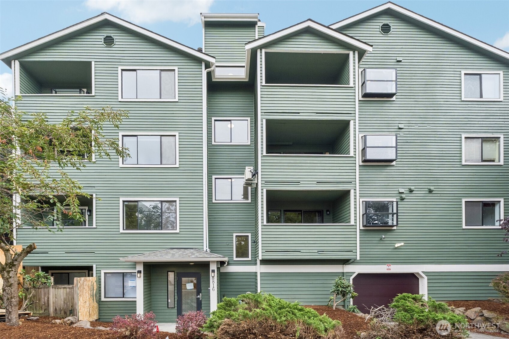 8816 Nesbit Avenue N #203