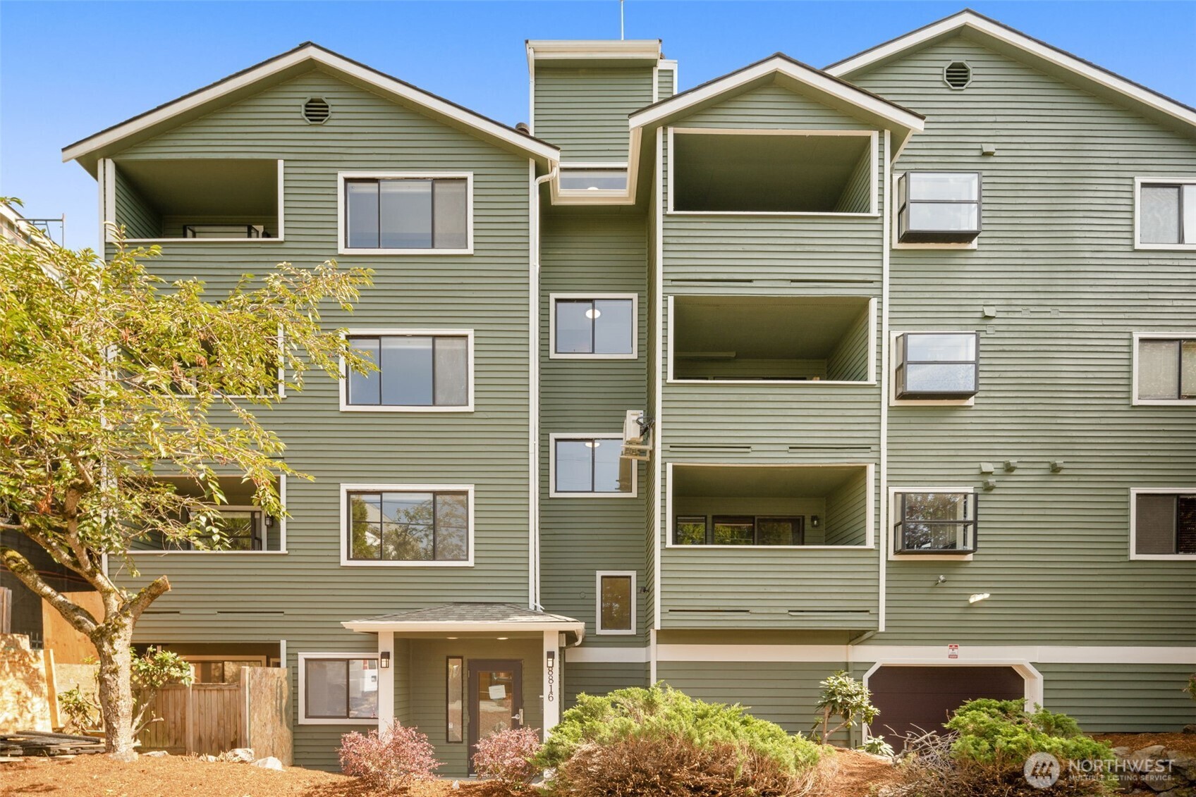 8816 Nesbit Avenue N #104