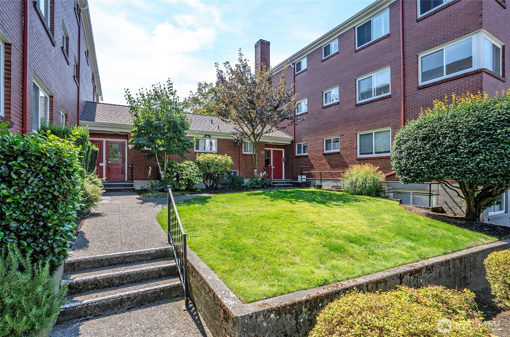 4405 SW Alaska Street #304
