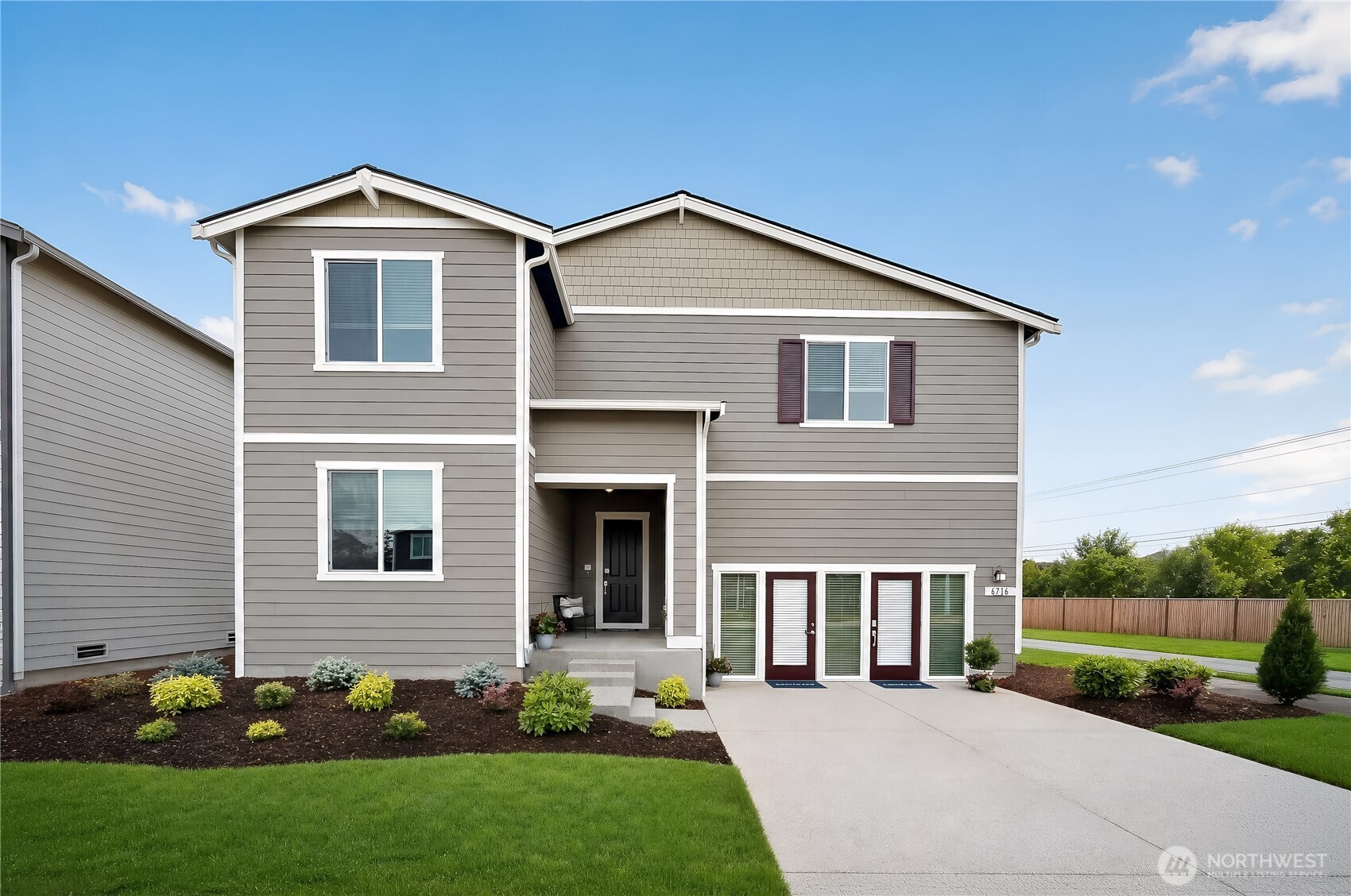 6711 285th Place NW