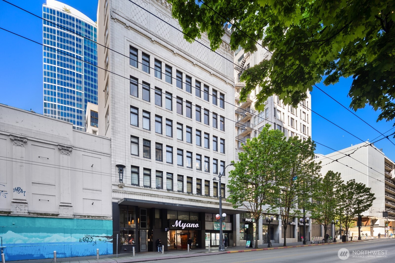 1519 3rd Avenue #504, Seattle, WA 98101-1623, listed at Fischer Studio Building