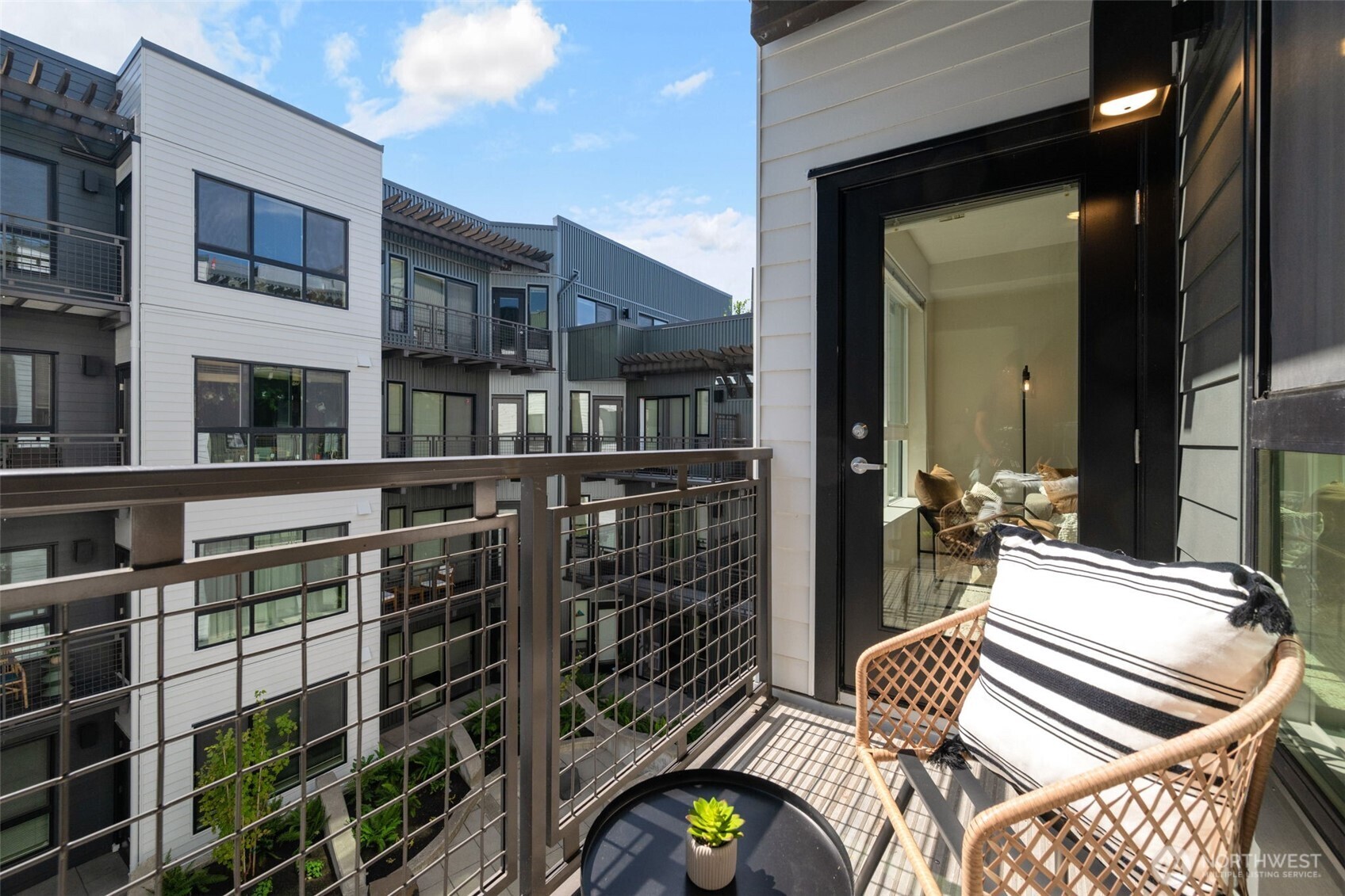 1410 E Pine Street #W307