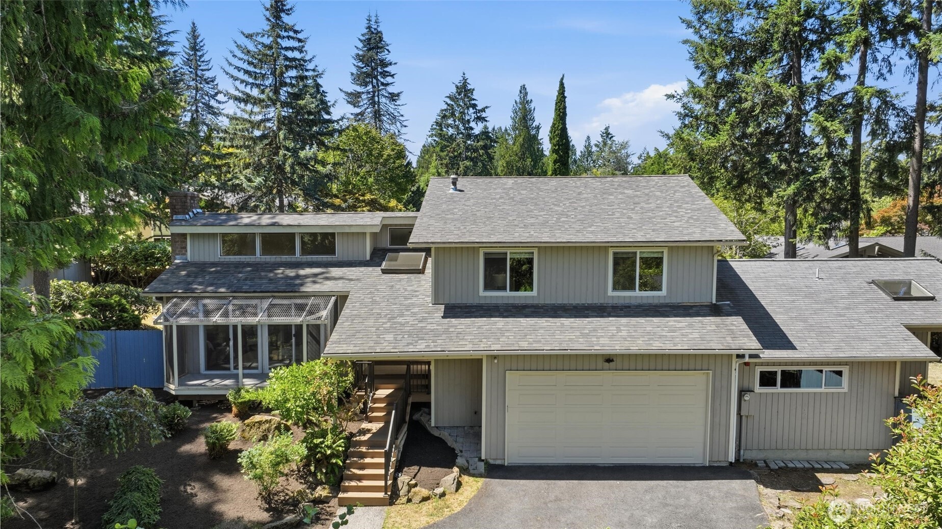 2209 W Lake Sammamish Parkway NE