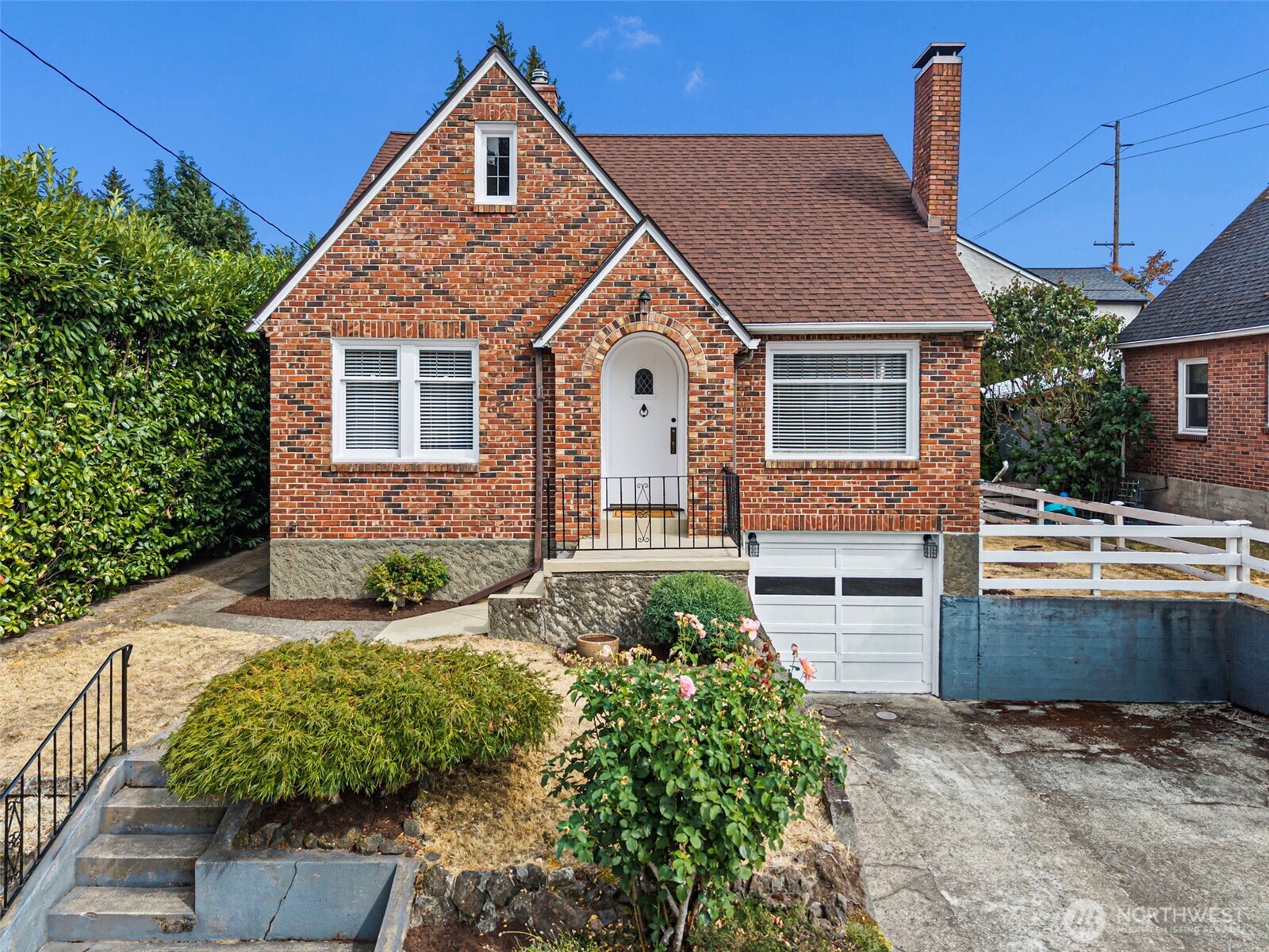 1008 High Avenue