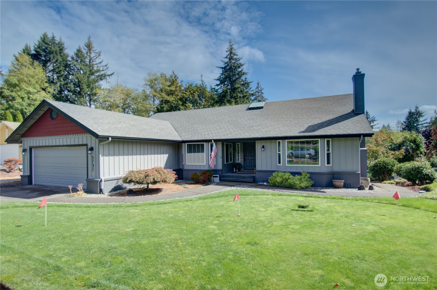 3737 Goldcrest Heights NW