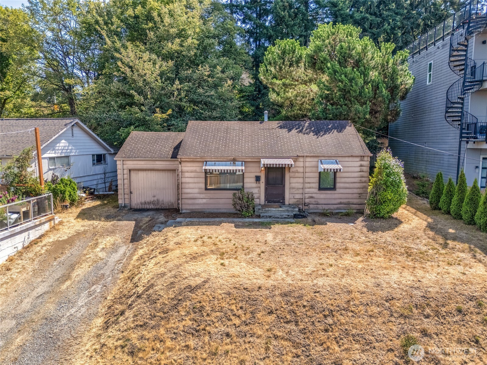 406 Windsor Way NE, Renton, WA 98056, photo 2 of 2