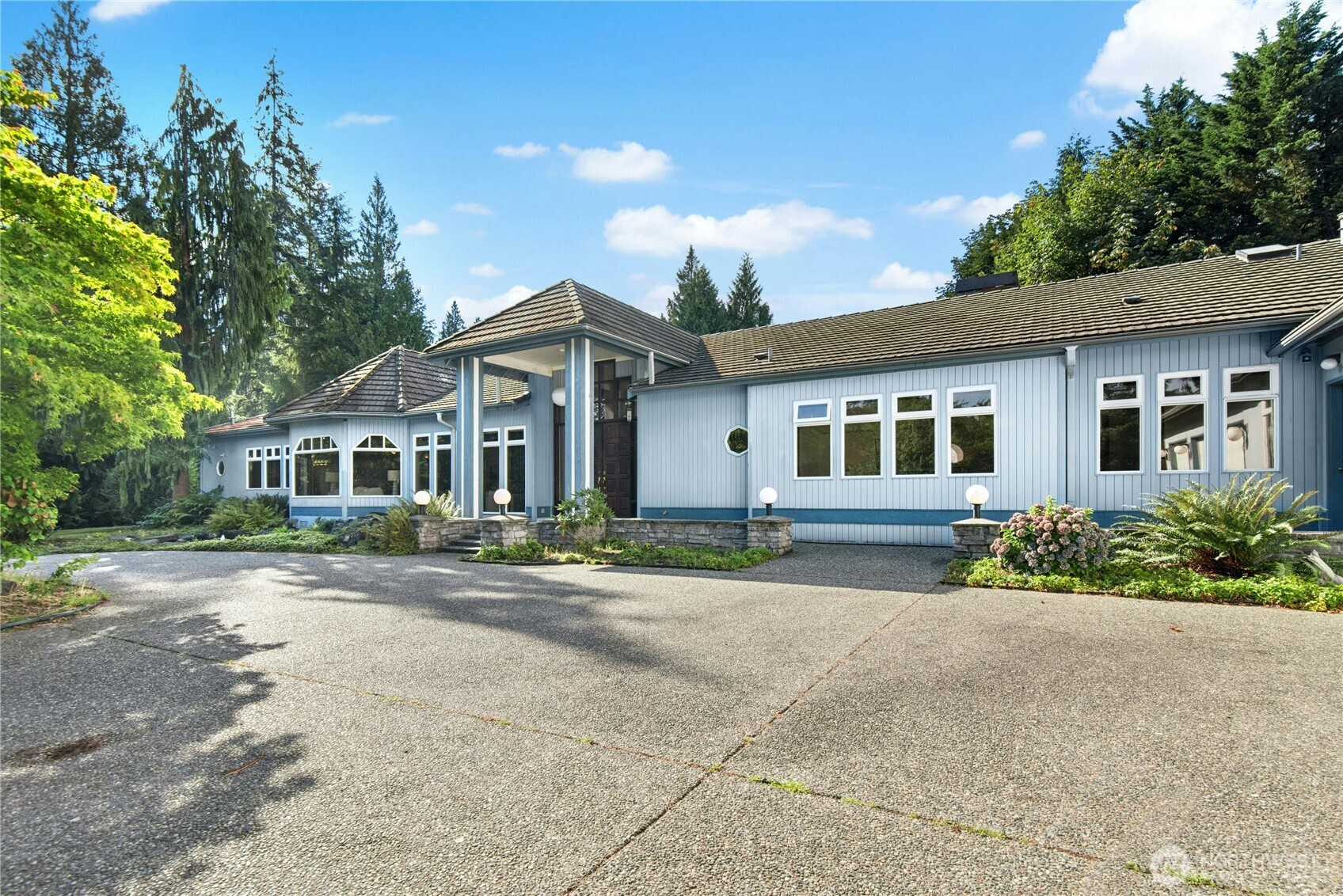 25725 NE 80th Street