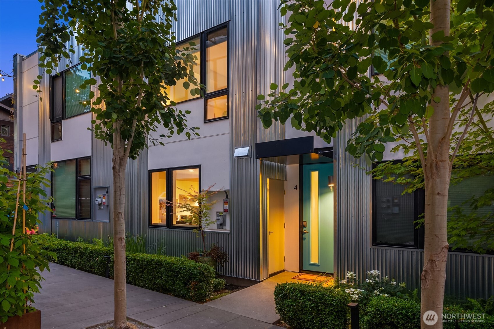 519 Madrona Avenue NE #8