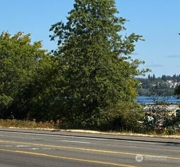 7 xx Rainier Avenue N