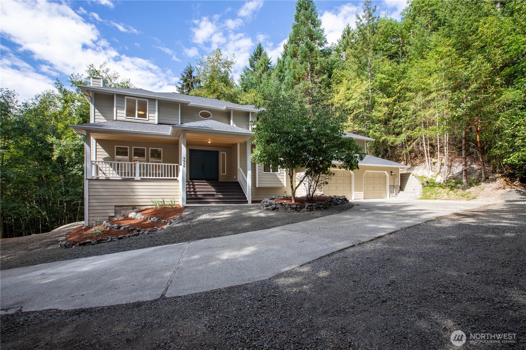 9008 Dana Drive NW