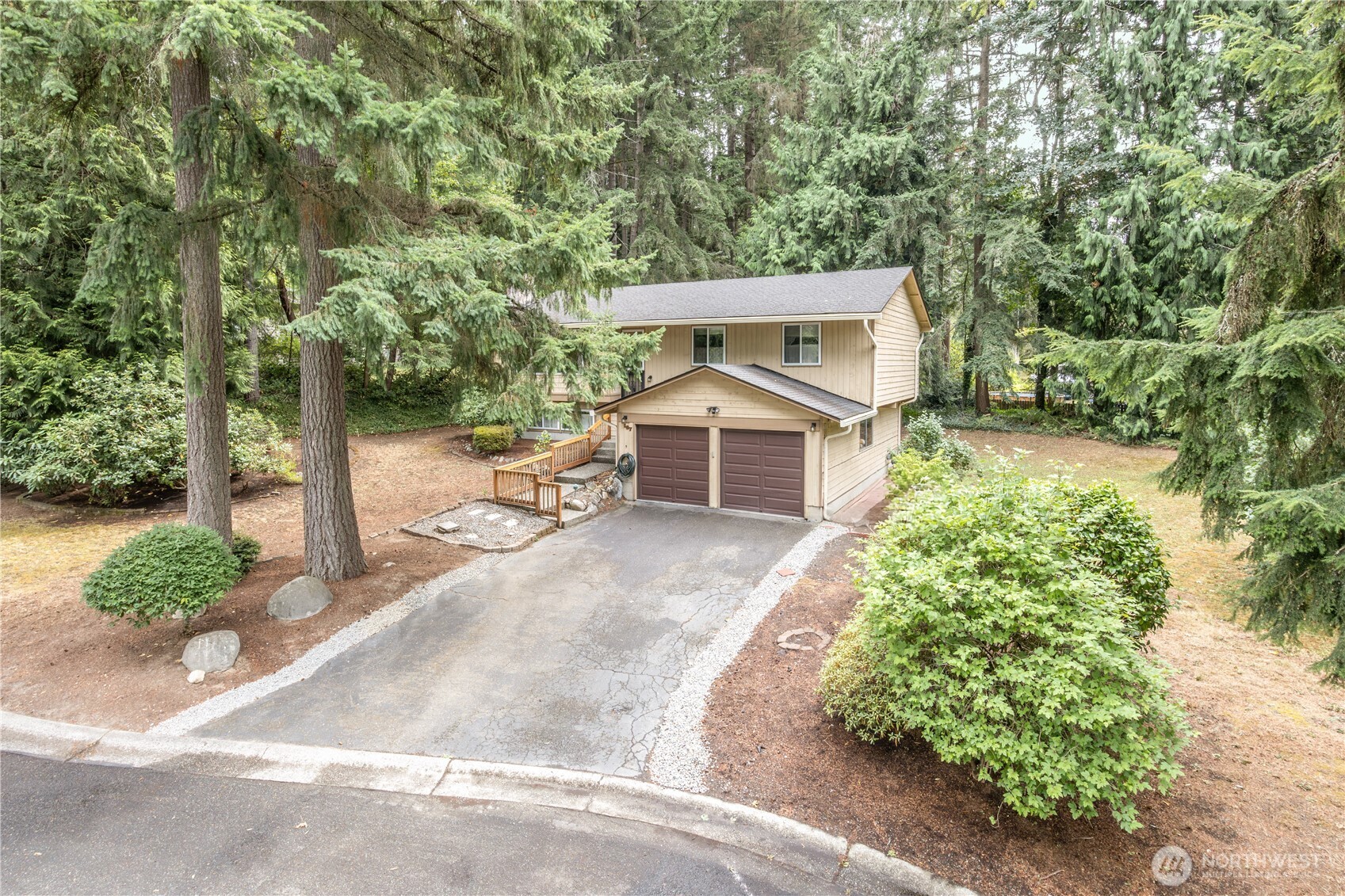 187 NW Bridle Ridge Place