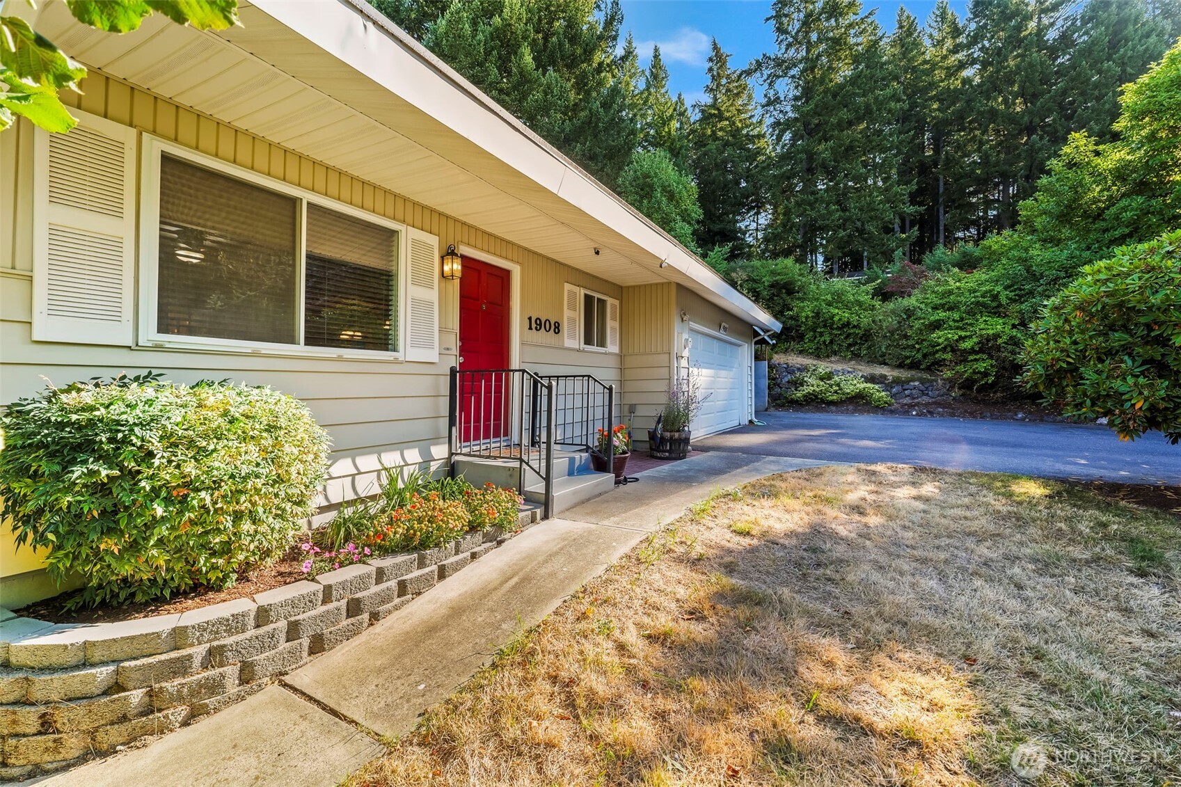 1908 NE Bentley Drive