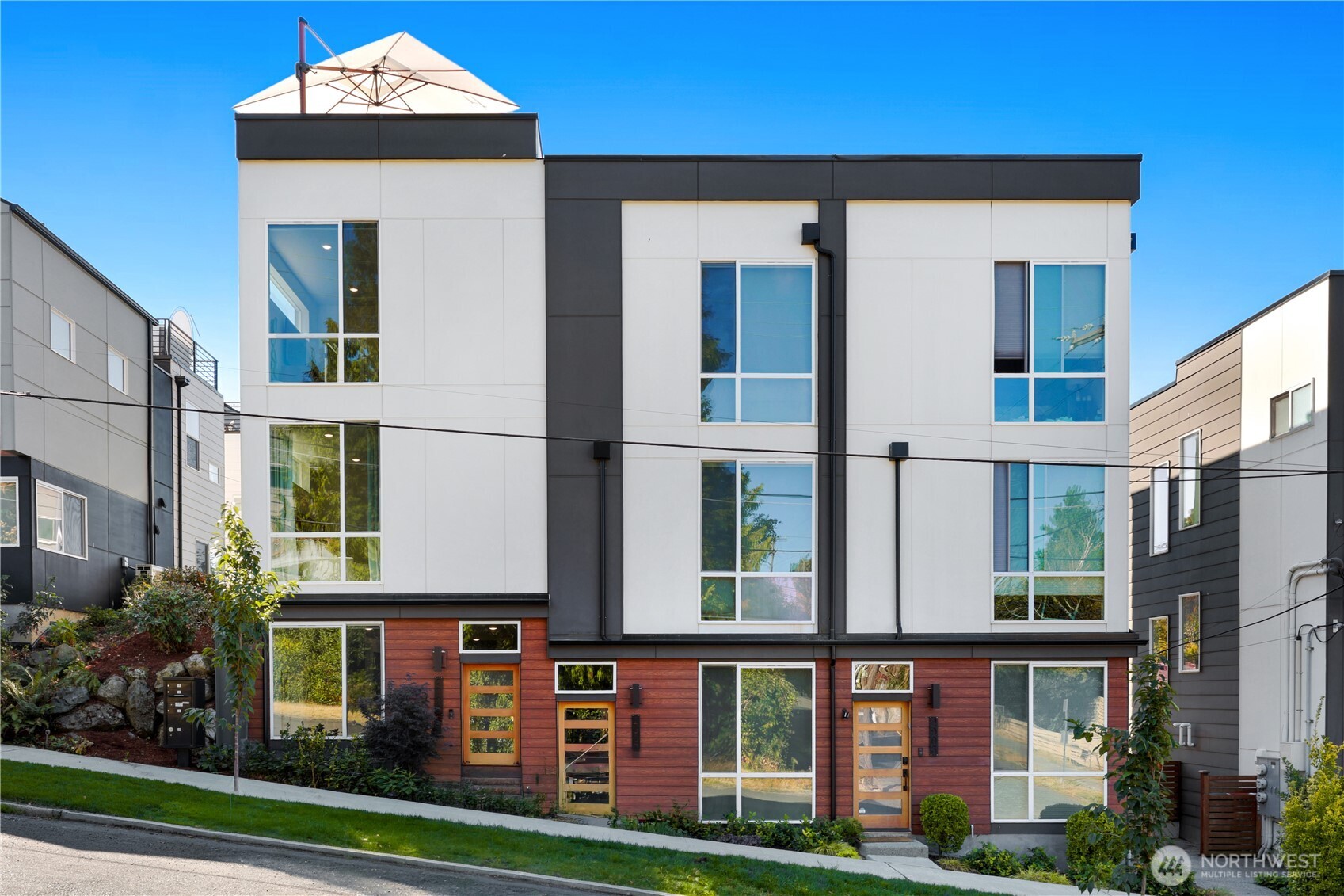 2909 S Dearborn