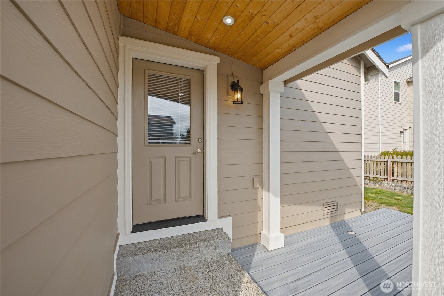 3227 Scotland Alley, Mount Vernon, WA 98273, photo 3 of 25