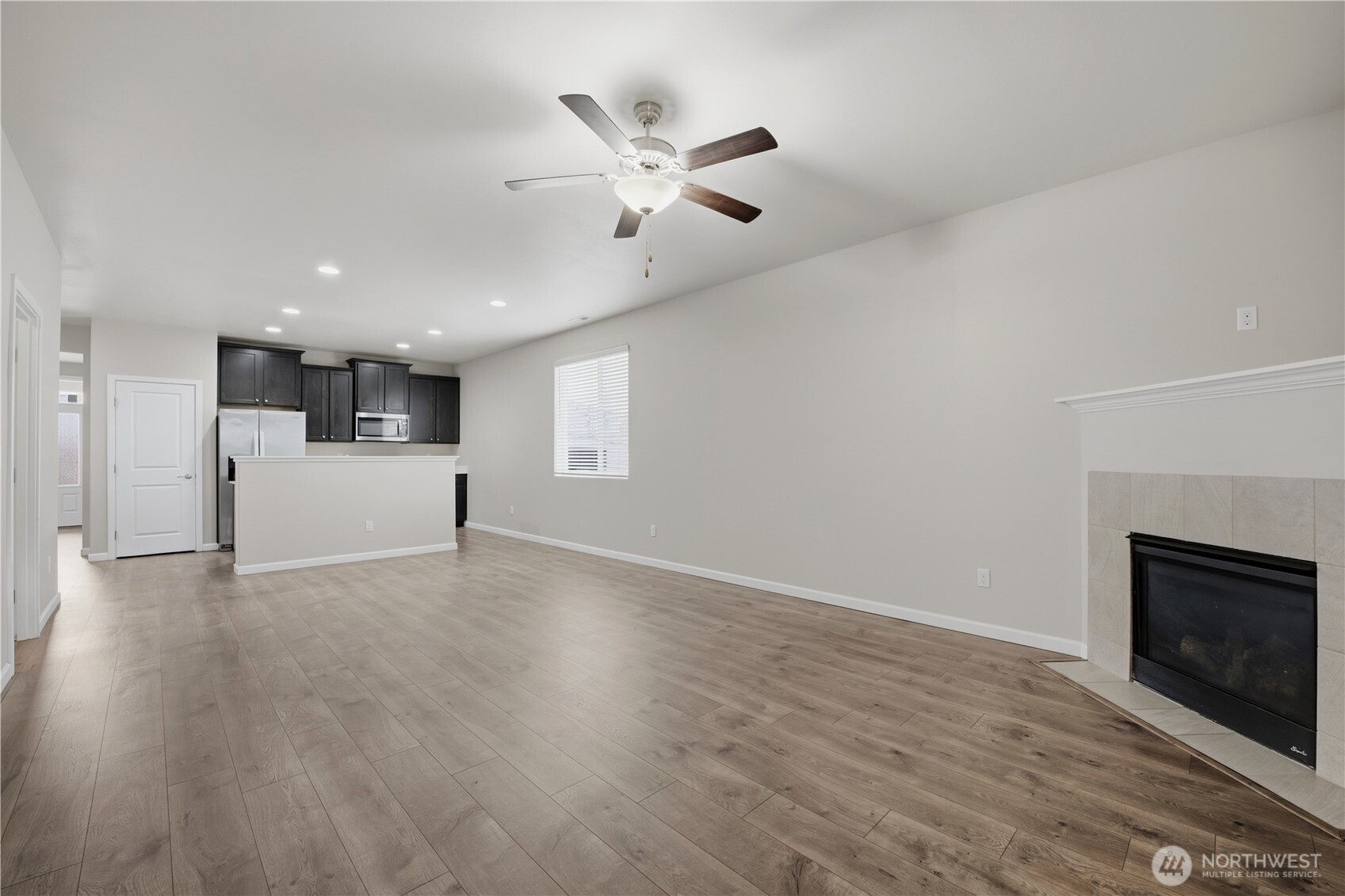 3227 Scotland Alley, Mount Vernon, WA 98273, photo 4 of 25