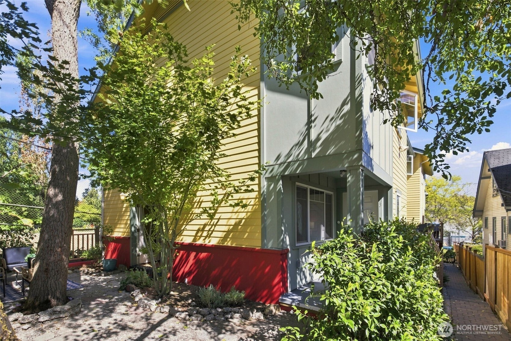 6527 21st Avenue NE #3