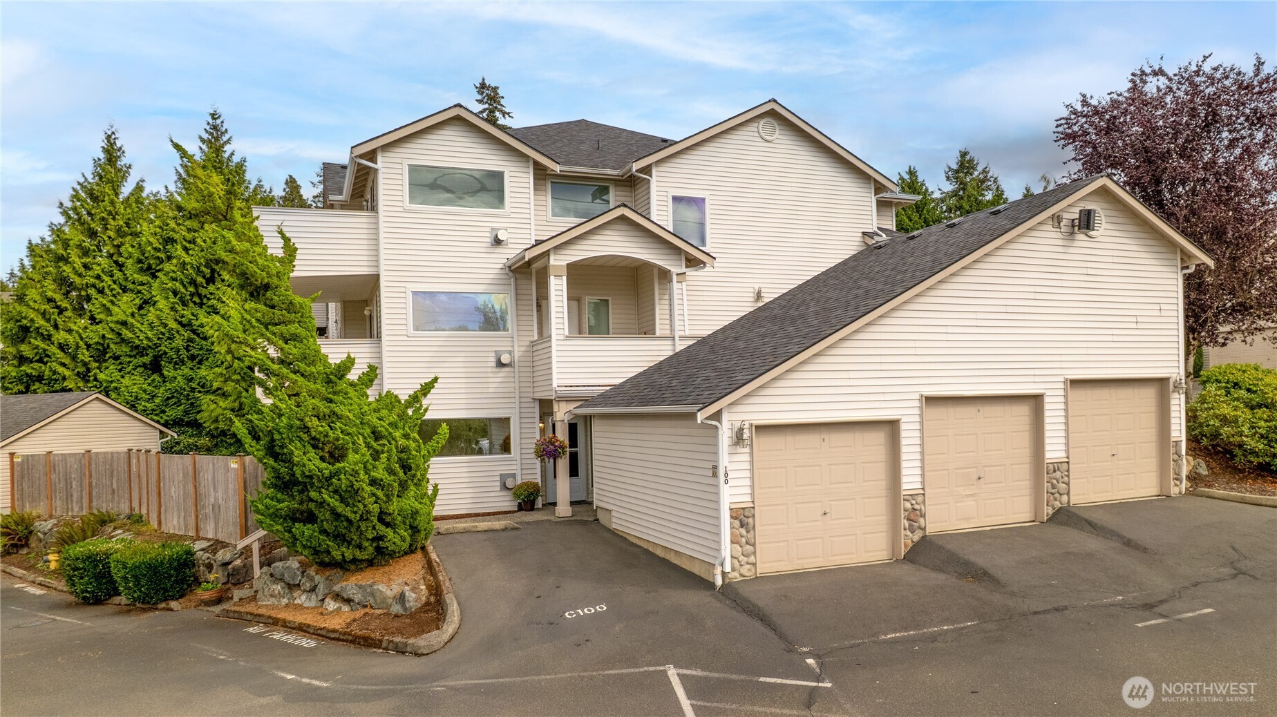 8905 Meridian Place NE #100