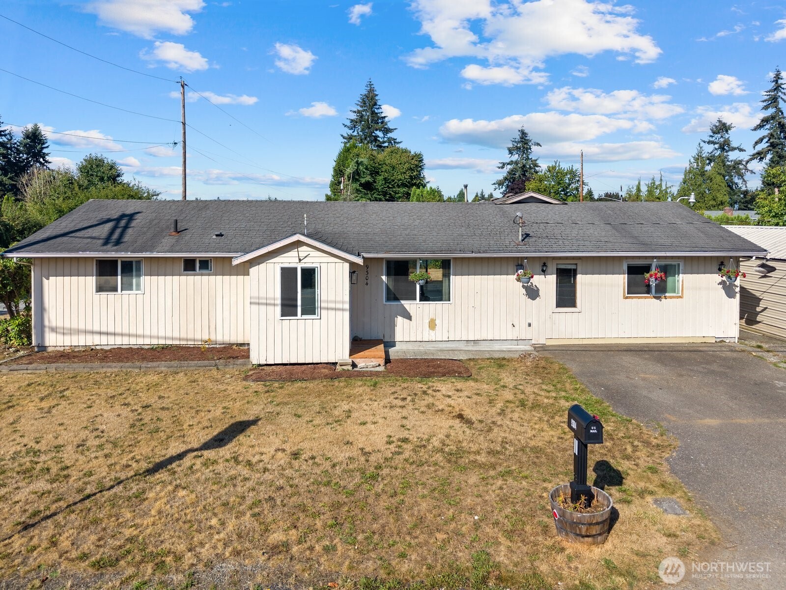 9304 55TH Avenue NE
