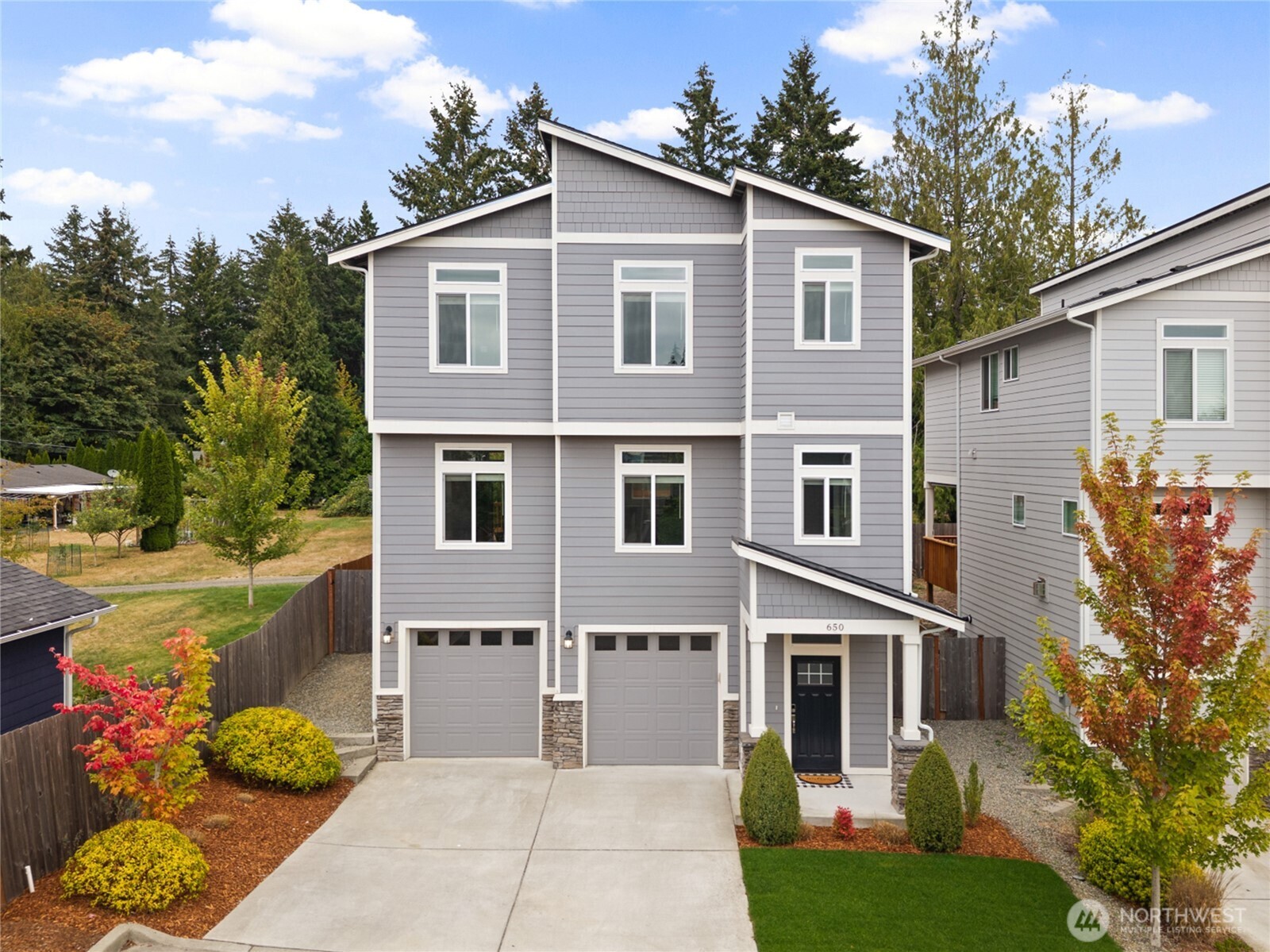 650 NW Gardenia Way
