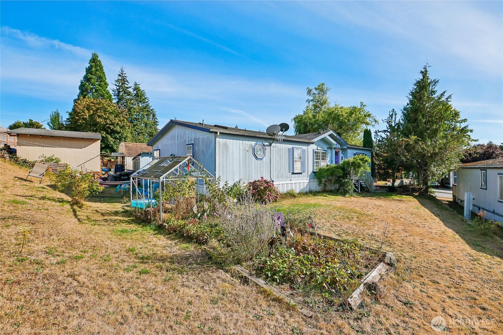 704 87th Avenue NE #4