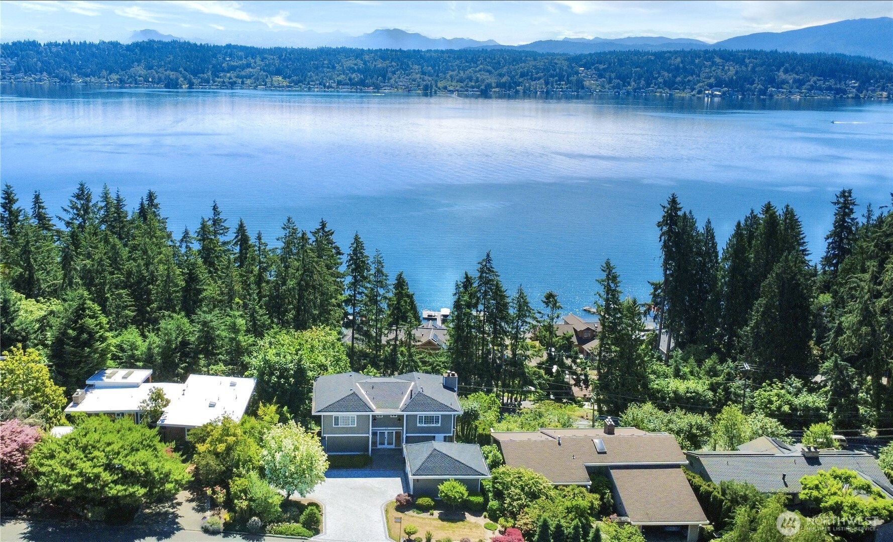 110 174th Place NE, Bellevue, WA 98008, photo 3 of 37